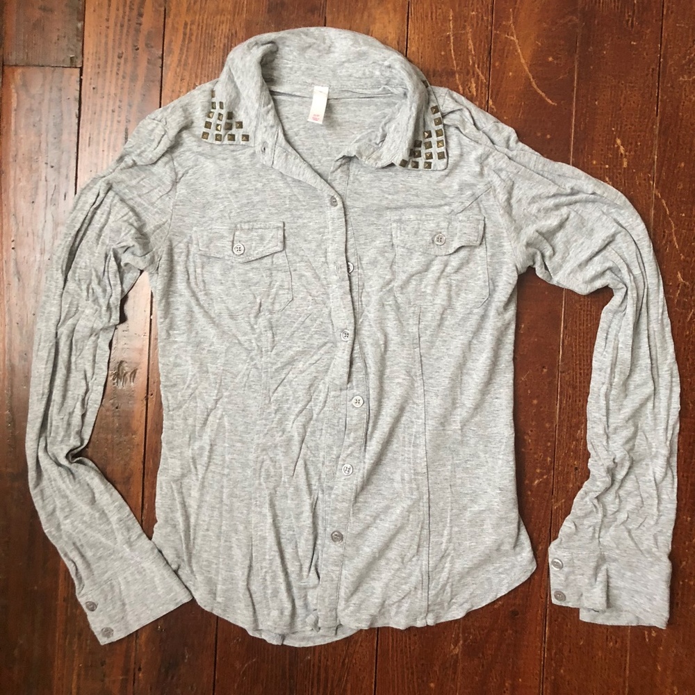 Xhilaration Long Sleeve Button Down Top